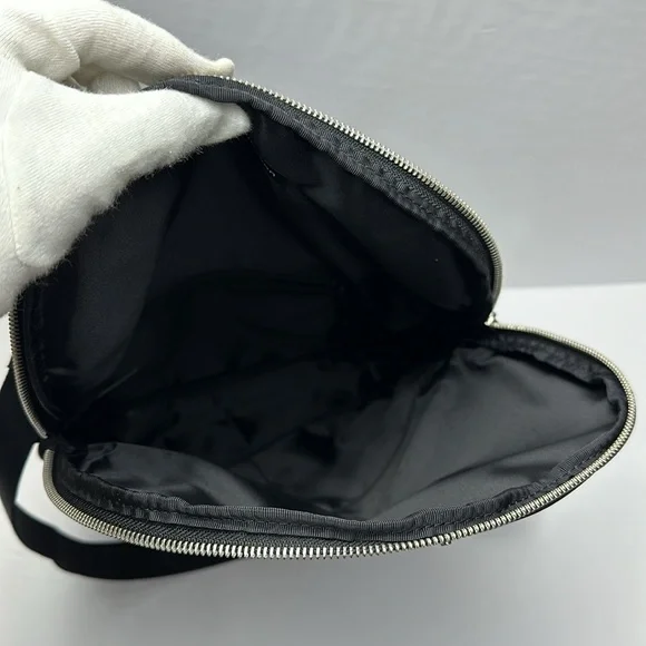 NWOT Lululemon All night Bag Black - Picture 16 of 17